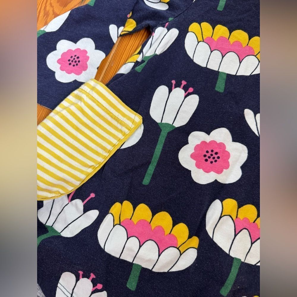 Mini Boden Top - Picture 2 of 3